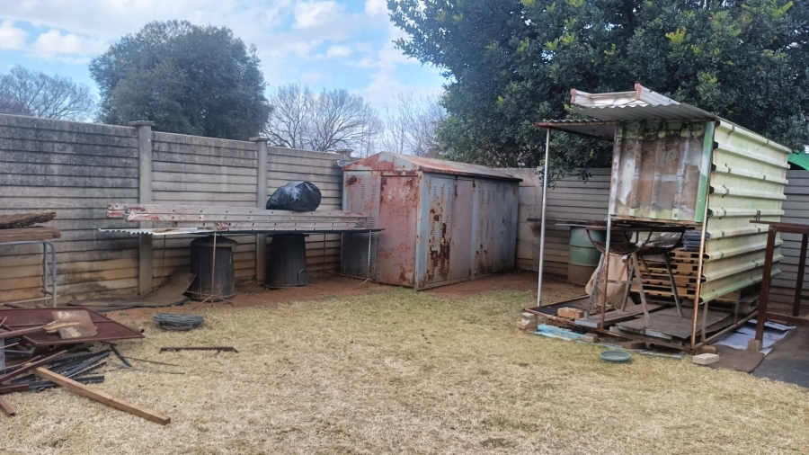 4 Bedroom Property for Sale in Wilkoppies North West